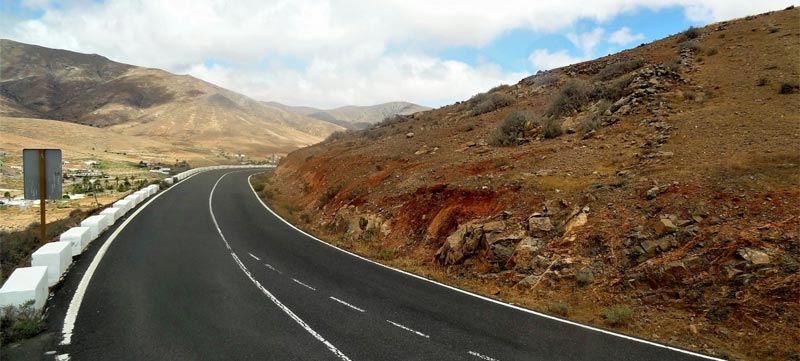 -Huellas Verdes-, a program to get to know Fuerteventura with interesting walking routes. 	