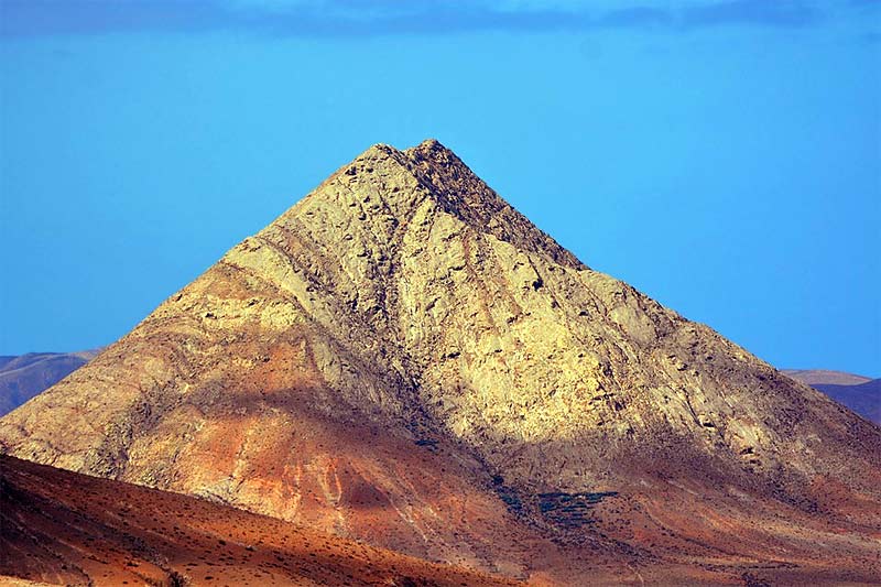 La historia de la Montaa Sagrada de Tindaya en Fuerteventura